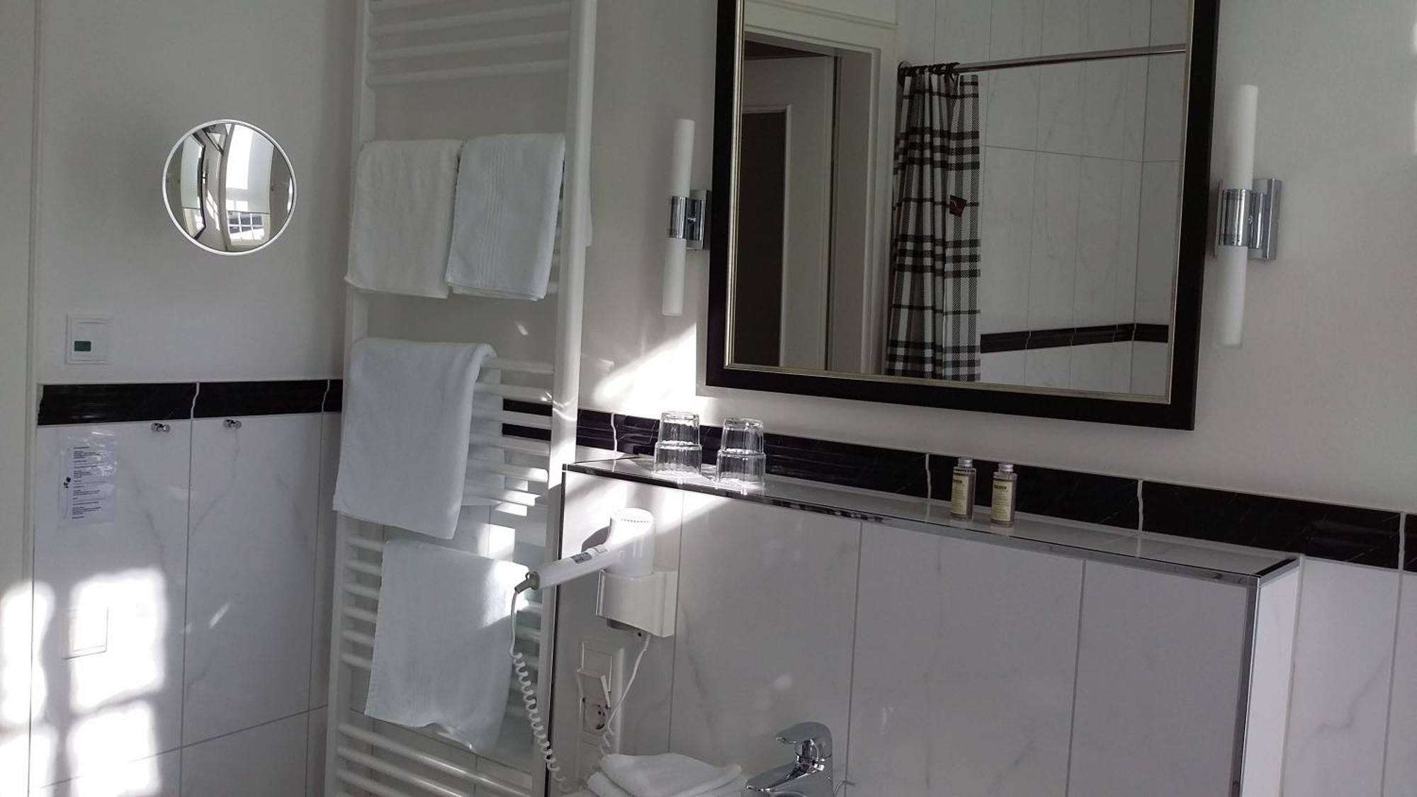 Hotel&café Kleinergrünauer Hotel 3*